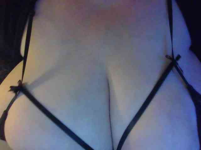 Zlaya_Mamulya webcam