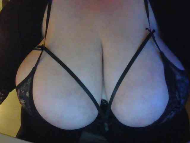 Zlaya_Mamulya webcam