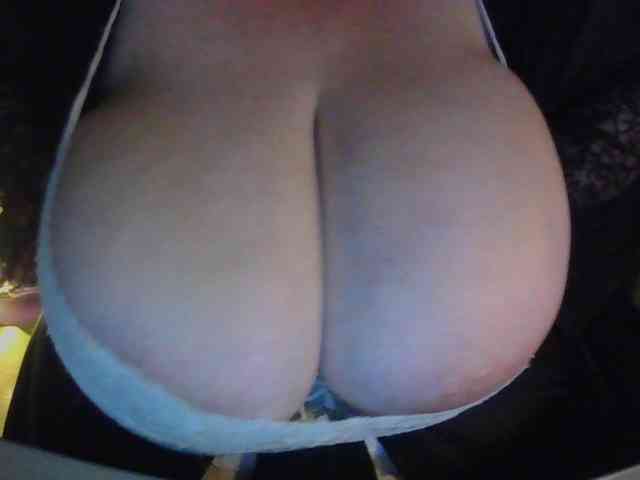 Zlaya_Mama5 webcam