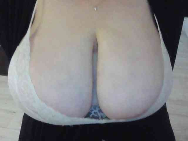 Zlaya_Mama_ogon webcam