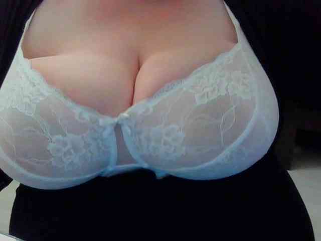 Zlaya_Mama_Kratosa webcam