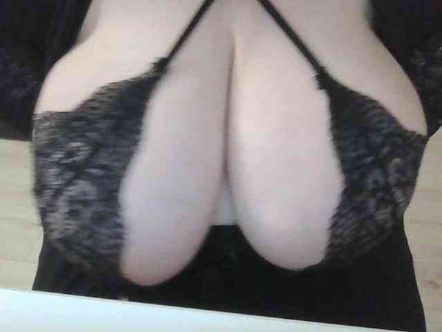 Mam_ya_ebashy1_po_xuy webcam