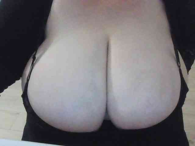 Zlaya_Mama_na_kayfe webcam