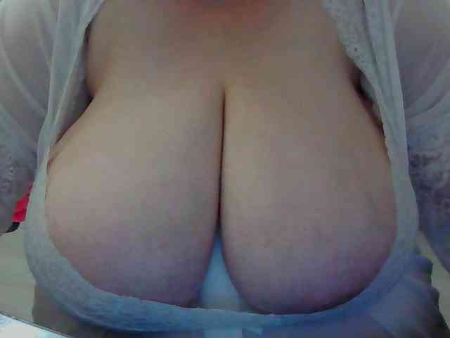 Zlaya_Mama_Kratosa webcam