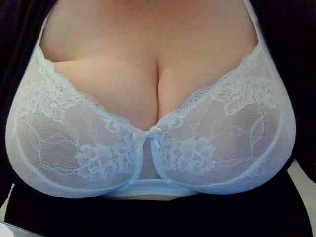 Zlaya_Mama_Kratosa webcam