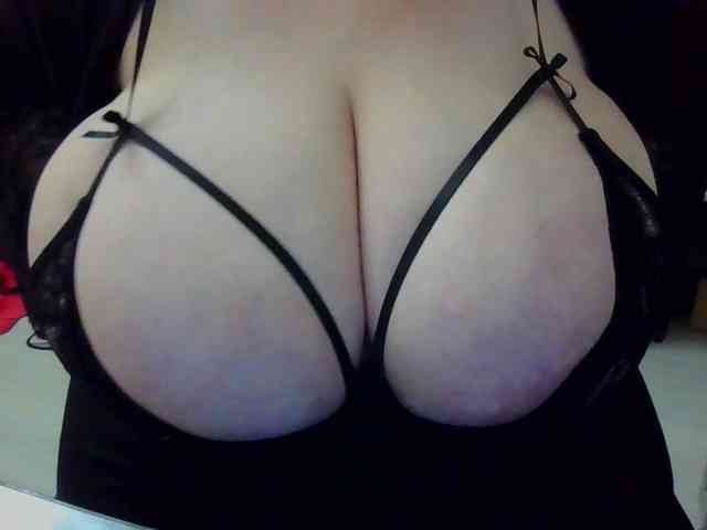 Zlaya_Mama_ux_zlaya webcam