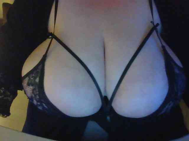 Zlaya_Mamulya webcam