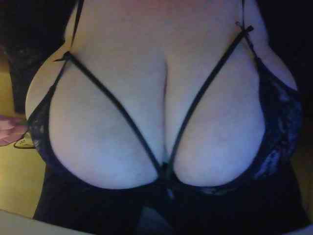 Zlaya_Mamulya webcam