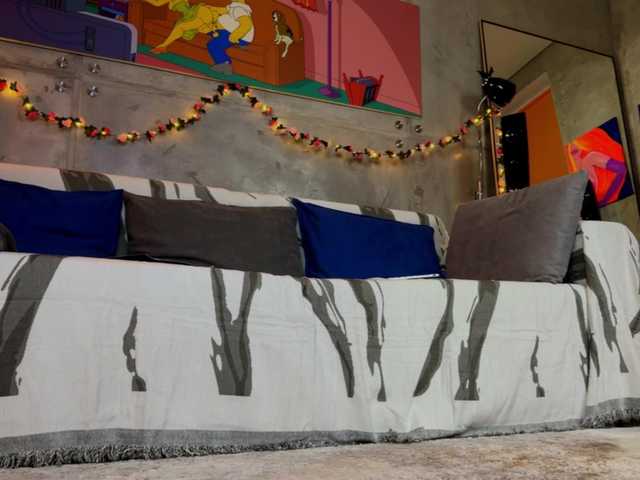 Na-izi's BongaCams show and profile