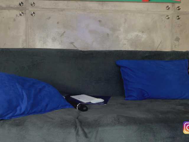 Na-izi's BongaCams show and profile