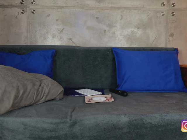 Na-izi's BongaCams show and profile