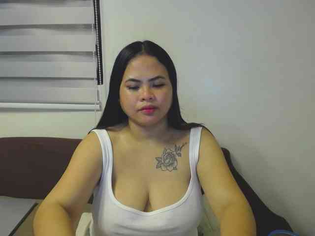 Asianbigbuttyboobs webcam