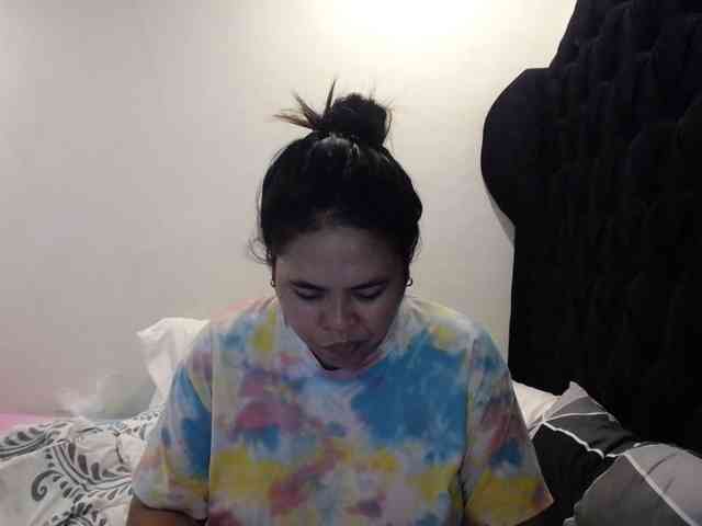 Asianbigbuttyboobs webcam