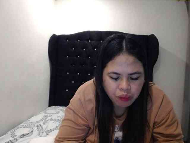 Asianbigbuttyboobs webcam