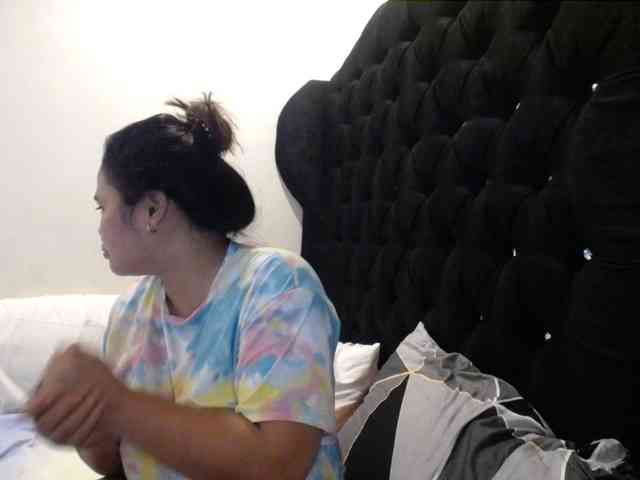 Asianbigbuttyboobs webcam