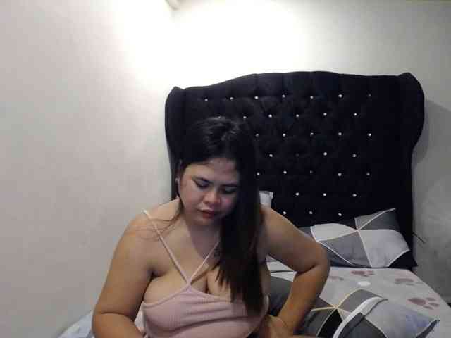 Asianbigbuttyboobs webcam