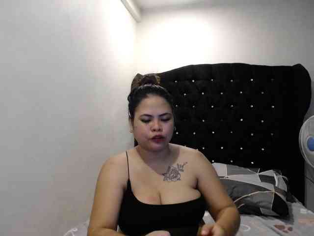 Asianbigbuttyboobs webcam
