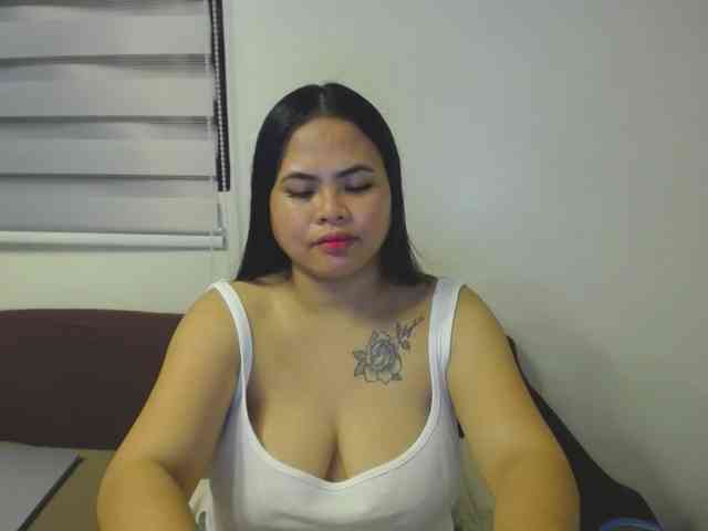 Asianbigbuttyboobs webcam