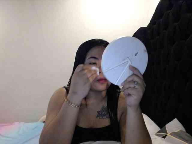 Asianbigbuttyboobs webcam