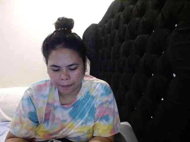 Asianbigbuttyboobs webcam