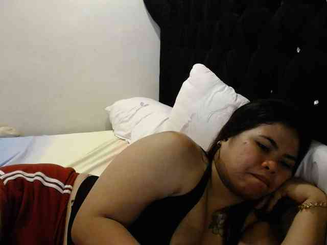 Asianbigbuttyboobs webcam