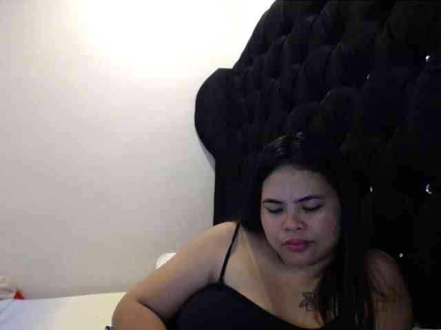 Asianbigbuttyboobs webcam