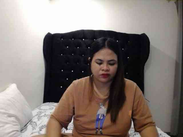 Asianbigbuttyboobs webcam