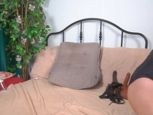 IsadoraDunkan's BongaCams show and profile