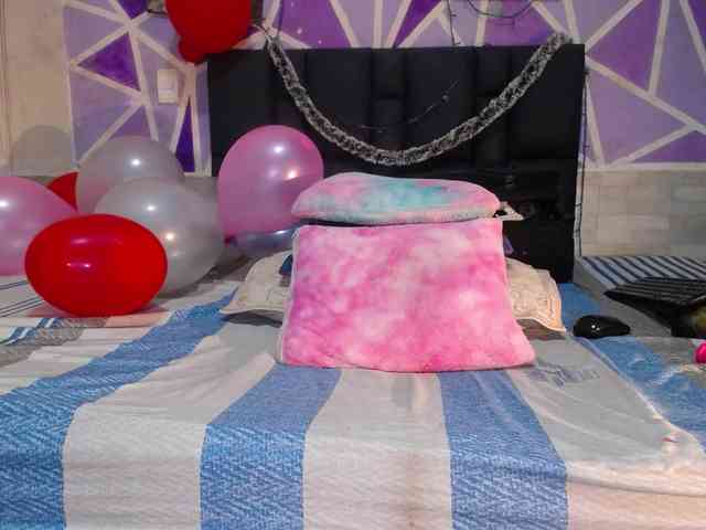 shantal-loic Live Webcam on BongaCams