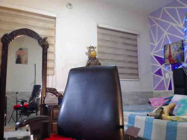 shantal-loic Live Webcam on BongaCams