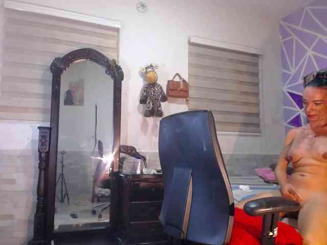 shantal-loic Live Webcam on BongaCams