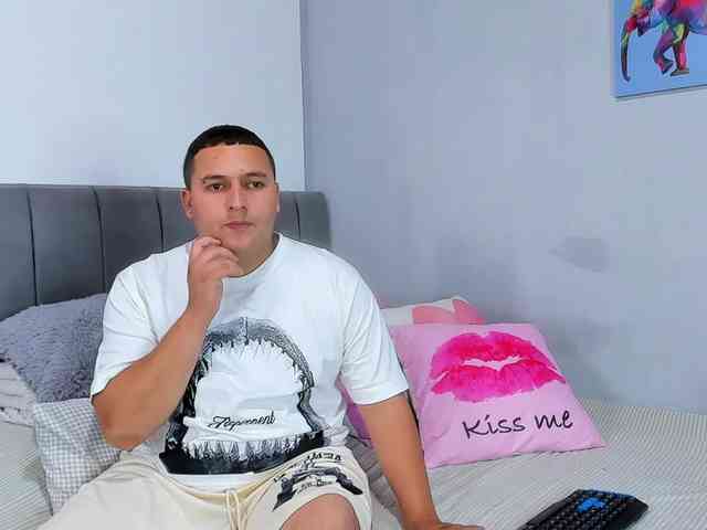 naughtylovers webcam