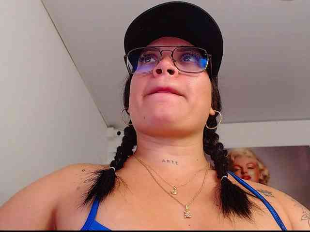 arianagonzale webcam