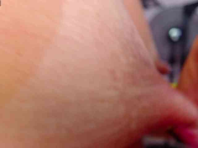 arianagonzale webcam