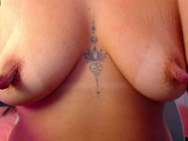 arianagonzale webcam