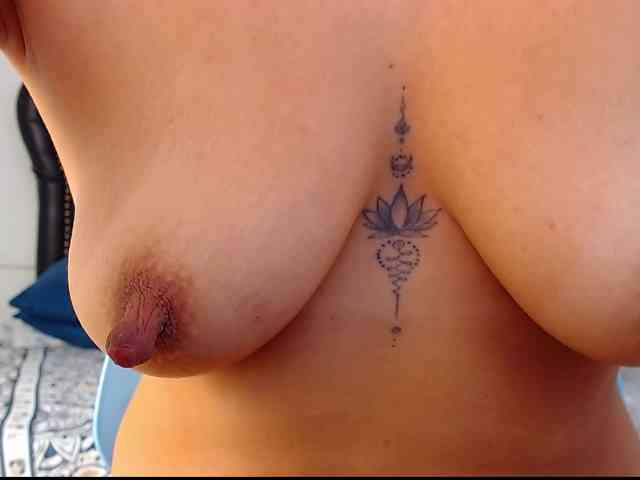 arianagonzale webcam