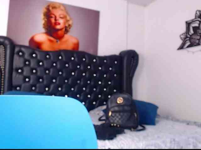 arianagonzale webcam