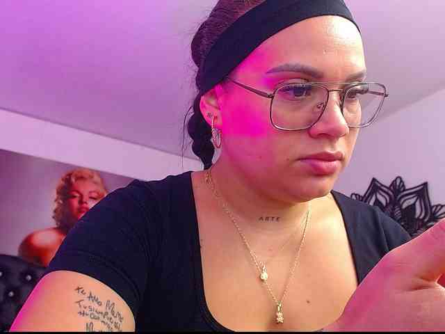 arianagonzale webcam