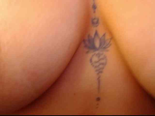 arianagonzale webcam