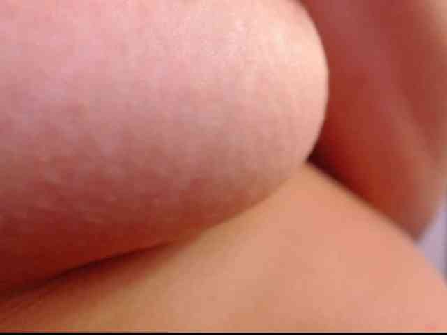 arianagonzale webcam