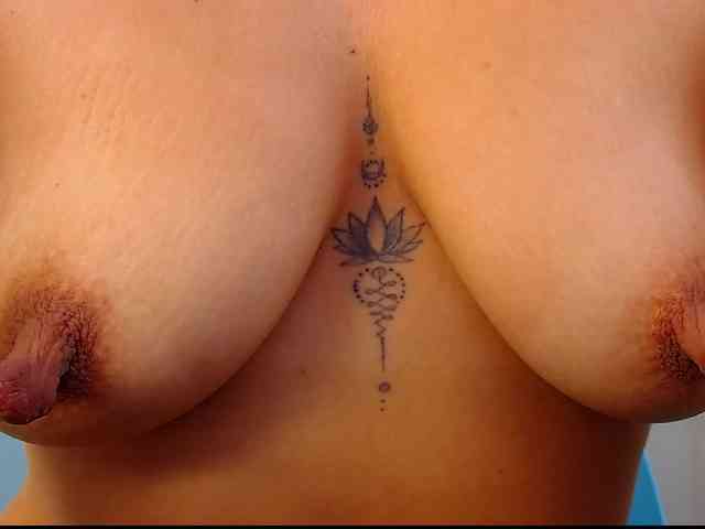 arianagonzale webcam