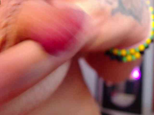 arianagonzale webcam