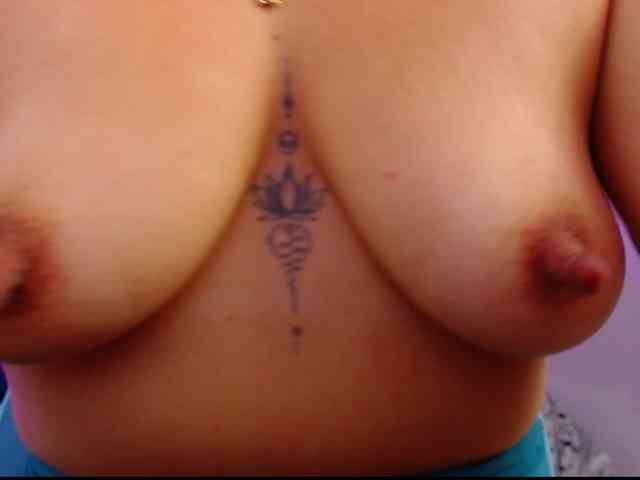 arianagonzale webcam