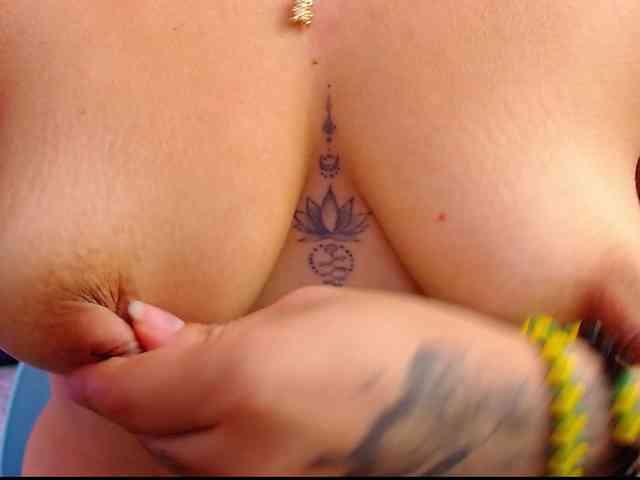 arianagonzale webcam