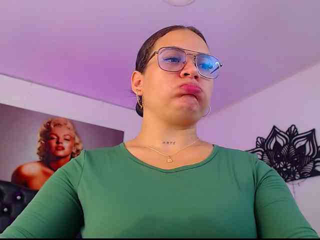 arianagonzale webcam