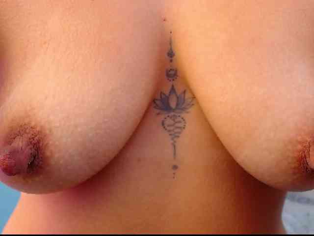 arianagonzale webcam