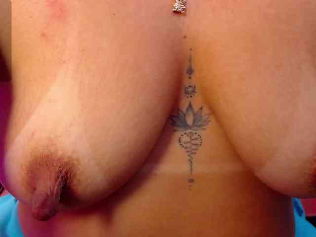 arianagonzale webcam