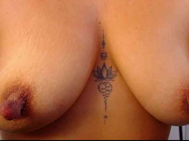 arianagonzale webcam