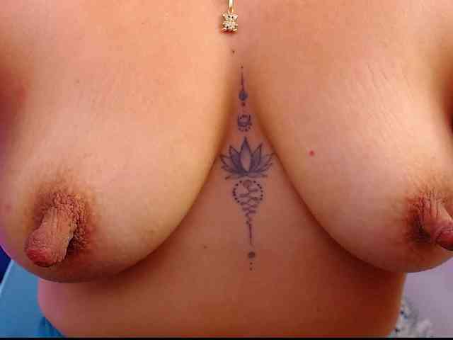 arianagonzale webcam