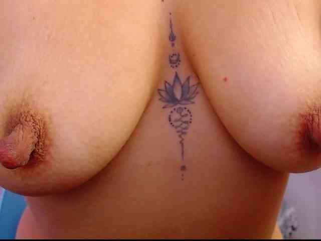 arianagonzale webcam